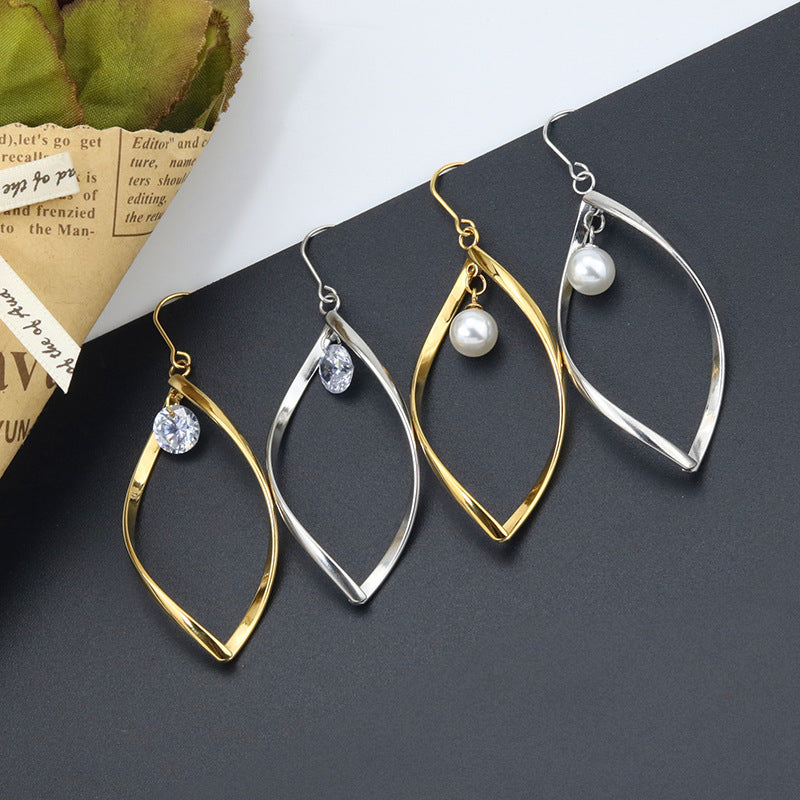 Leaf-shaped Pearl Earrings Women's Elegant Style